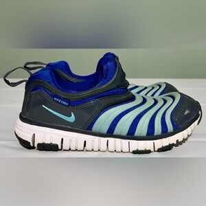 Boys “Indigo Force” Nike Dynamo Free running slip on shoes size 3Y